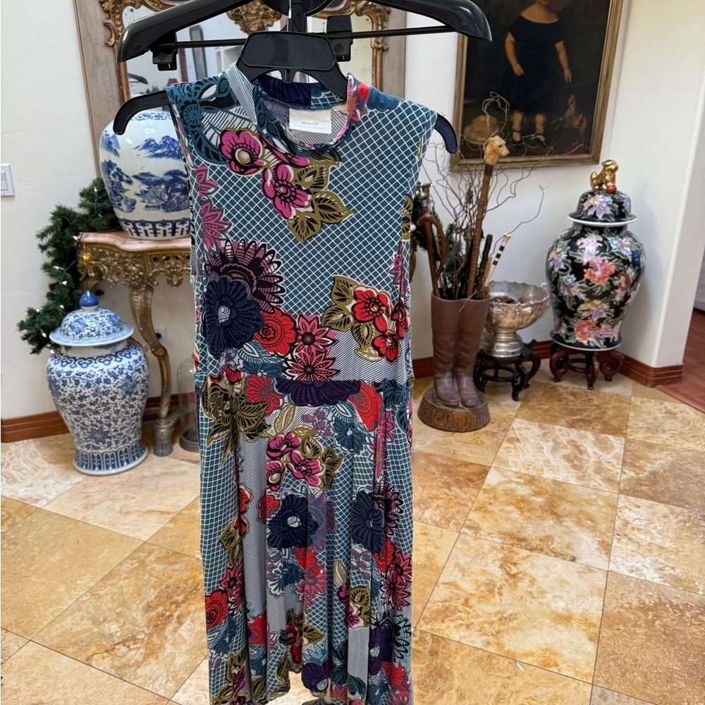 Floral Sleeveless Dress - Multicolor - Picture 2 of 11